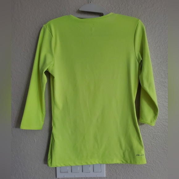 Nike Dri-Fit Yellow Neon Half Quarter Sleeve Activewear Top Women's Size Small - Picture 2 of 6